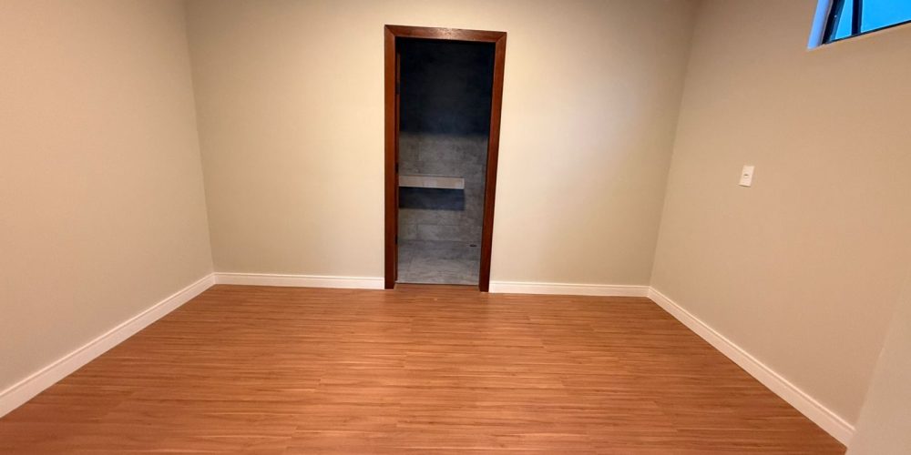 e00e5dfd-6f44-406e-a059-3a8081bbb2dd